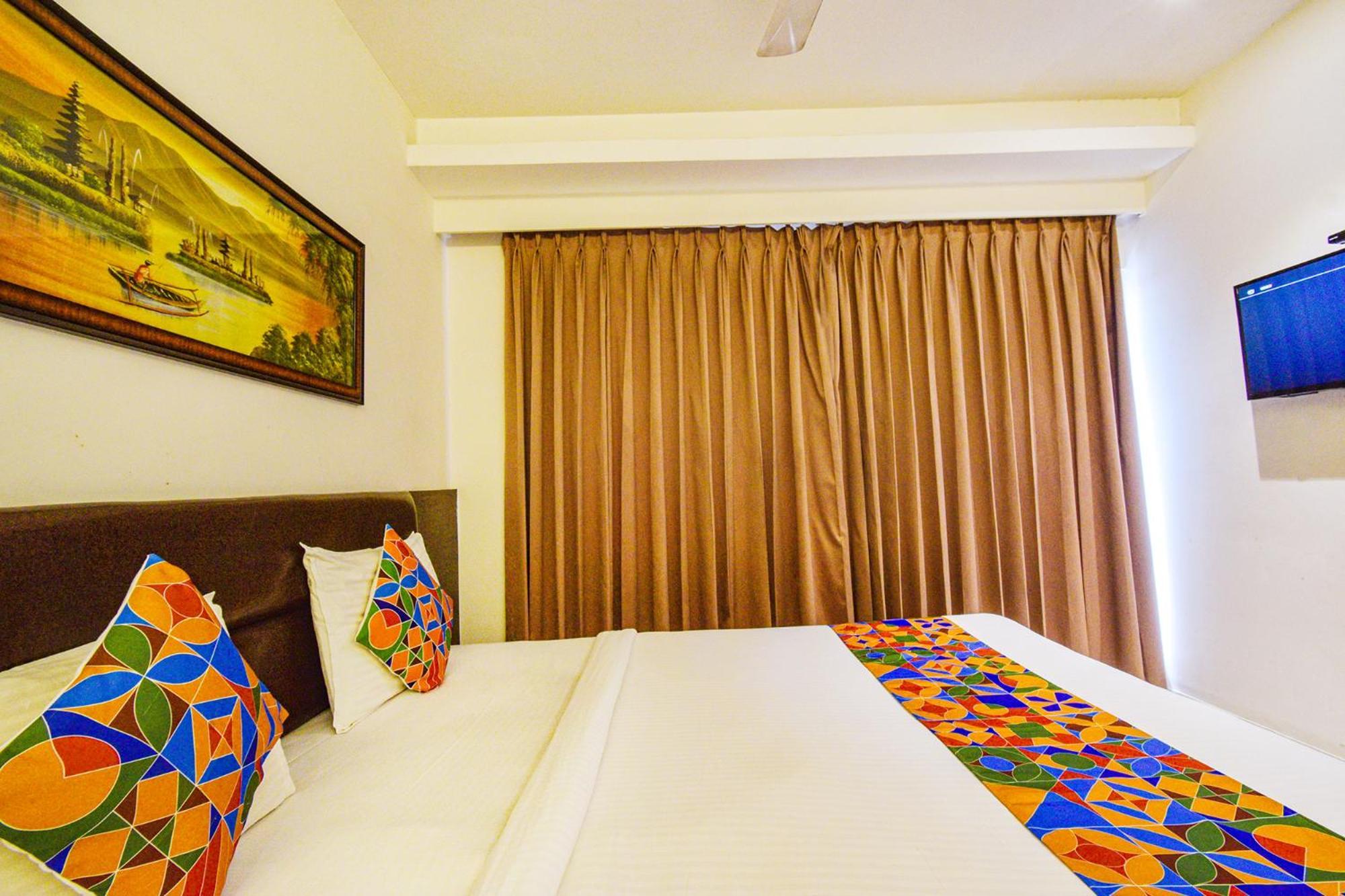 Fabhotel Prime Prowell Crown - Nr Tcs Deccan Park, Hitech