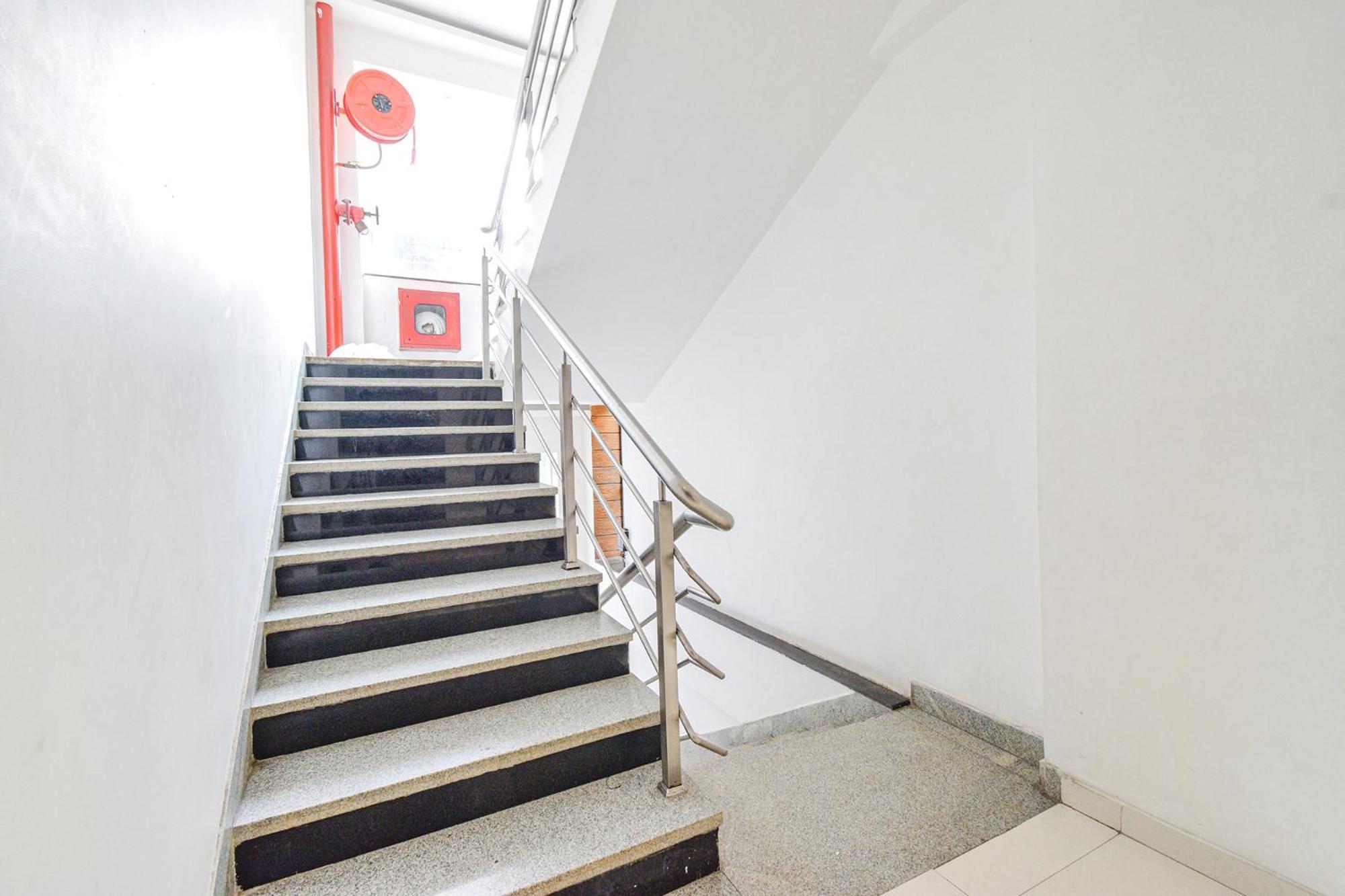 Hotel Fabhotel Prime Prowell Crown - Nr Tcs Deccan Park, Hitech